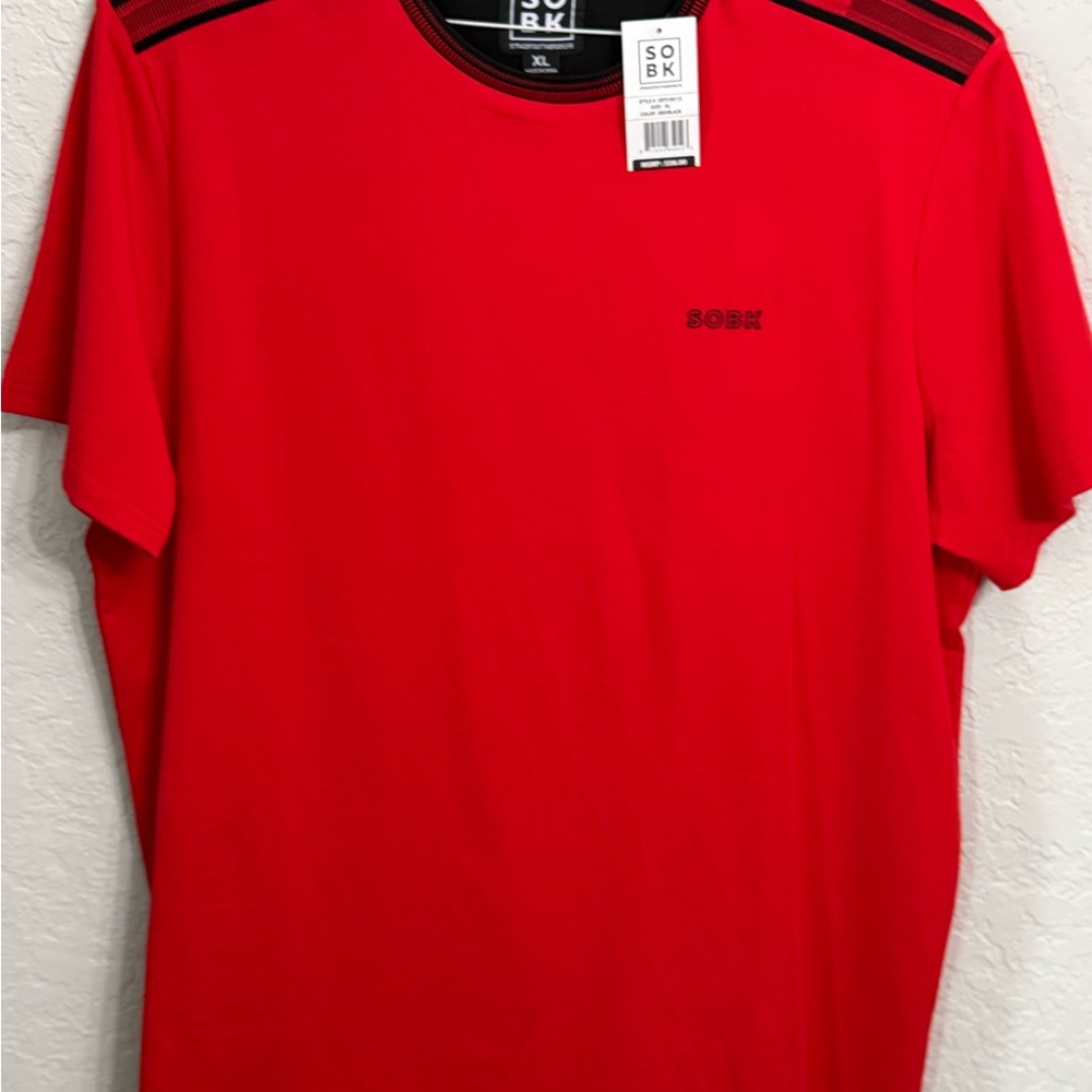 Red Men's Short Sleeve Tee